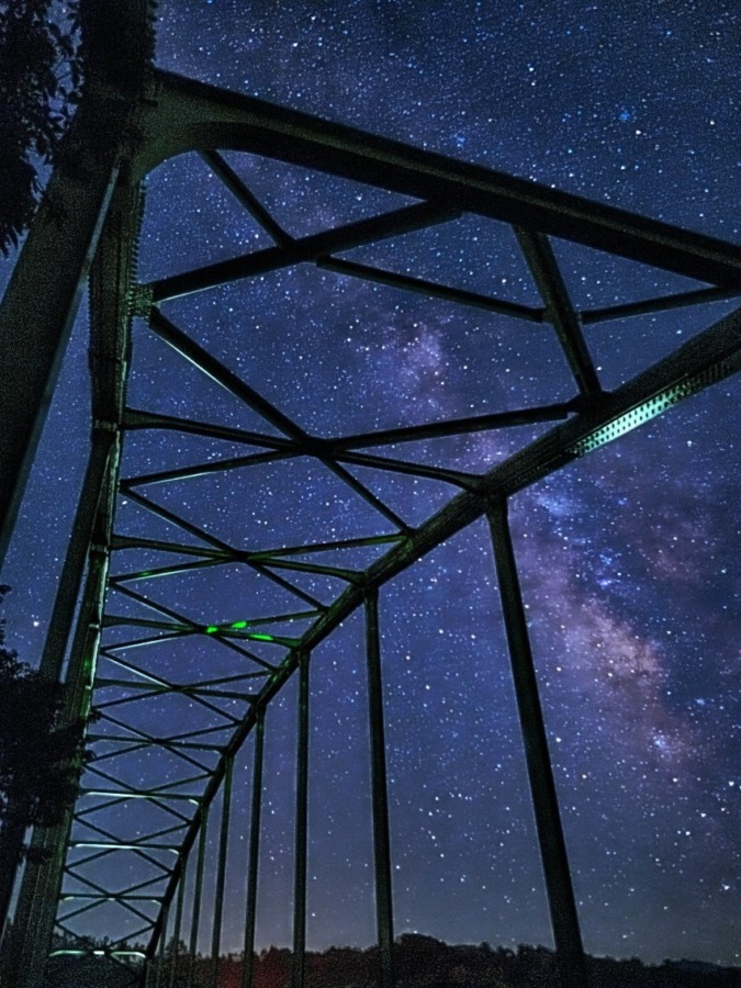 宇宙に架かる橋